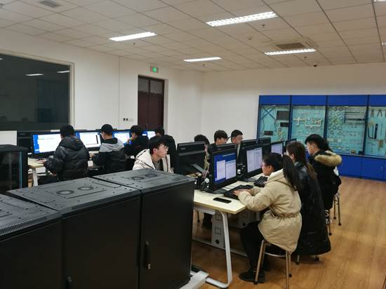 云計算技術與應用賽項校內選拔賽順利舉辦，技術開發與服務能力獲全面檢驗